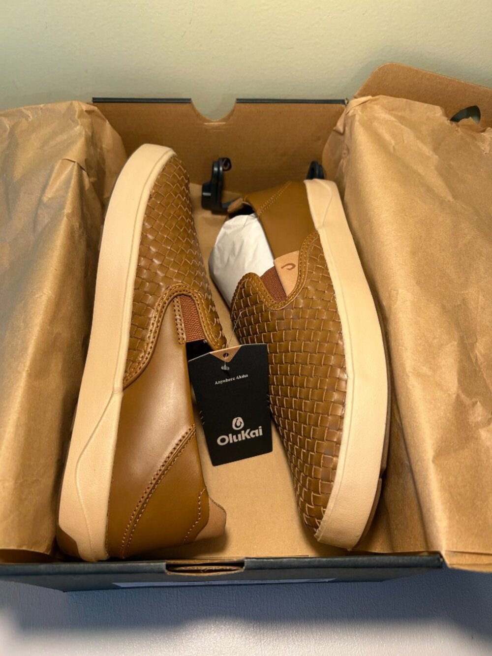 Olukai Men's Lae‘ahi Lauhala Woven Leather Shoes - Picture 15 of 16